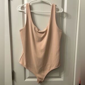 Express Body Contour Scoop Neck Bodysuit in Blush